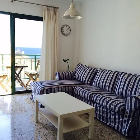 Hola 14-3 Apartment *